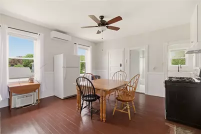 29 Prospect Street #3, Bristol, RI 02809 - Photo 5