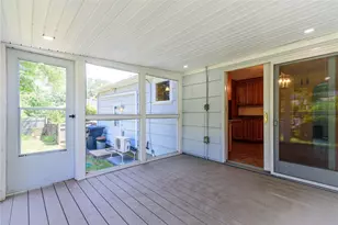 91 Torrington Dr, Warwick, RI 02889 - Photo 25