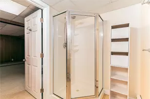 91 Torrington Dr, Warwick, RI 02889 - Photo 13