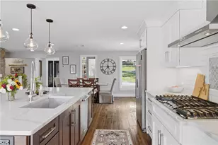 16 Countryside Dr, Johnston, RI 02919 - Photo 7