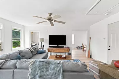 76 Pleasant Street, Westerly, RI 02891 - Photo 17