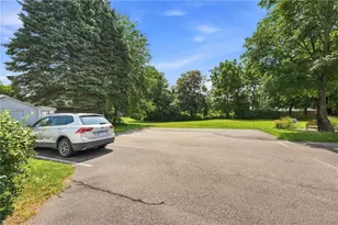 76 Pleasant St, Westerly, RI 02891 - Photo 9