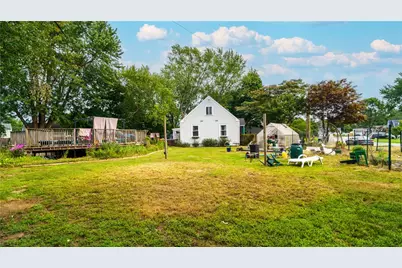 27 Lydick Avenue, Warwick, RI 02888 - Photo 27
