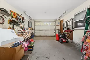 69 Thomas St, Woonsocket, RI 02895 - Photo 27