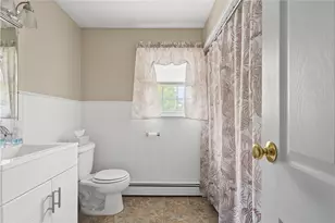 69 Thomas St, Woonsocket, RI 02895 - Photo 13