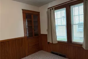 32 Lucas St, Pawtucket, RI 02860 - Photo 11