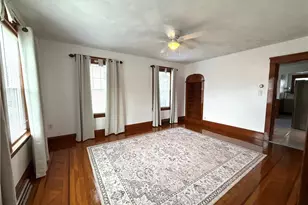 32 Lucas St, Pawtucket, RI 02860 - Photo 3