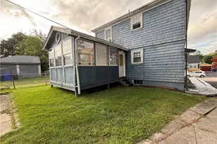 32 Lucas St, Pawtucket, RI 02860 - Photo 23