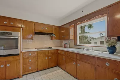 205 Lincoln Avenue, Barrington, RI 02806 - Photo 27