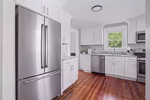 62 Dunbar Ave, East Providence, RI 02916 - Photo 3
