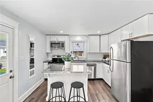 337 Wilbur Ave, Swansea, MA 02777 - Photo 3