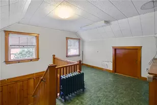 33 Hillcrest Ave, Pawtucket, RI 02860 - Photo 19