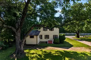 4055 S County Trail, Charlestown, RI 02813 - Photo 5