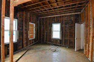 339 Pawtuxet Ave, Warwick, RI 02888 - Photo 9