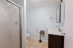 200 Budlong Rd, Cranston, RI 02920 - Photo 31