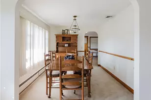 200 Budlong Rd, Cranston, RI 02920 - Photo 21