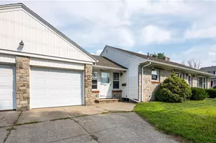 200 Budlong Rd, Cranston, RI 02920 - Photo 3