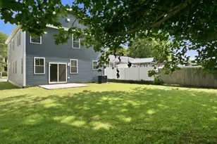 51 Dunbar Ave, East Providence, RI 02916 - Photo 5