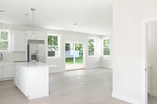 51 Dunbar Ave, East Providence, RI 02916 - Photo 11