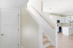 51 Dunbar Ave, East Providence, RI 02916 - Photo 9