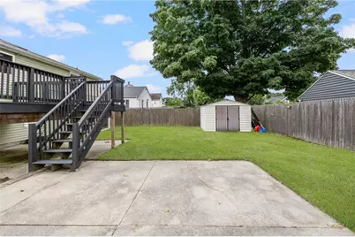 34 Queen Street, Cranston, RI 02920 - Photo 47