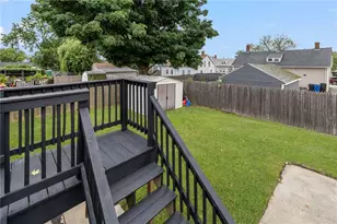 34 Queen St, Cranston, RI 02920 - Photo 45
