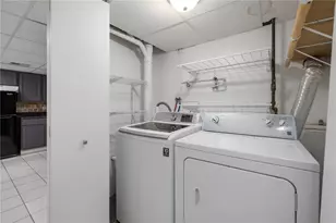 34 Queen St, Cranston, RI 02920 - Photo 35