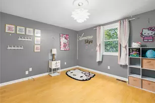 34 Queen St, Cranston, RI 02920 - Photo 27