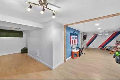 21 Rufus Street, Pawtucket, RI 02860 - Photo 11