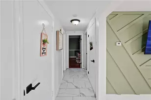 21 Rufus St, Pawtucket, RI 02860 - Photo 5
