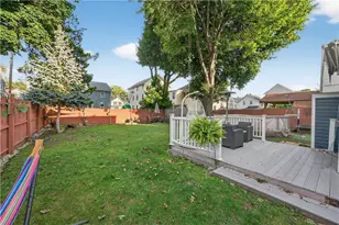 21 Rufus St, Pawtucket, RI 02860 - Photo 21