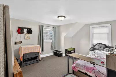 21 Rufus Street, Pawtucket, RI 02860 - Photo 15
