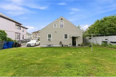 106 John Street, Pawtucket, RI 02861 - Photo 5