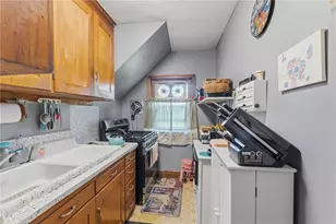 106 John St, Pawtucket, RI 02861 - Photo 13
