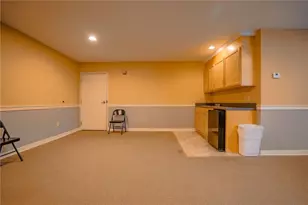 600 N Broadway, East Providence, RI 02914 - Photo 17