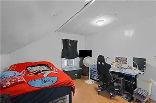 11 Eva St, Providence, RI 02909 - Photo 17