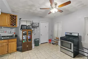 11 Eva St, Providence, RI 02909 - Photo 9