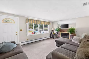 24 Crane St, Warwick, RI 02889 - Photo 7