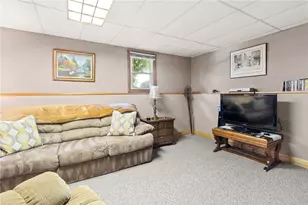 67 Winston Ave, Warwick, RI 02886 - Photo 27