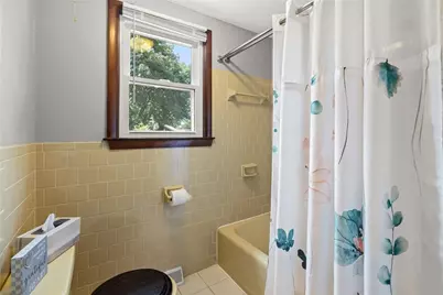 67 Winston Avenue, Warwick, RI 02886 - Photo 17