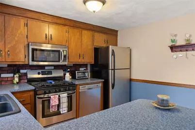 67 Winston Avenue, Warwick, RI 02886 - Photo 15
