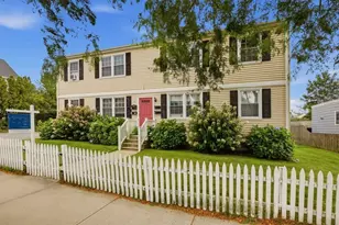 45 Hammond St, Newport, RI 02840 - Photo 1