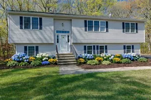 136 Hope Hill Terrace, Cranston, RI 02921 - Photo 1