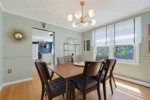 16 Heritage Ct, Cranston, RI 02921 - Photo 9