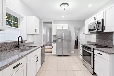 1059 Narragansett Boulevard, Cranston, RI 02905 - Photo 15