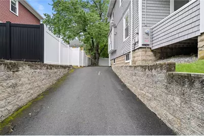 1059 Narragansett Boulevard, Cranston, RI 02905 - Photo 35