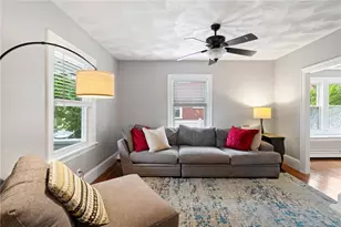 1059 Narragansett Blvd, Cranston, RI 02905 - Photo 9