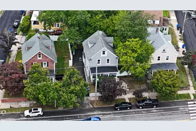 1059 Narragansett Boulevard, Cranston, RI 02905 - Photo 1