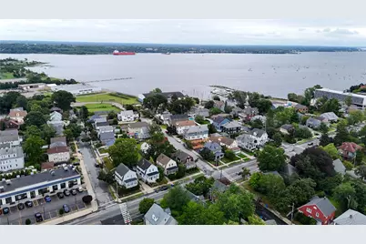 1059 Narragansett Boulevard, Cranston, RI 02905 - Photo 3