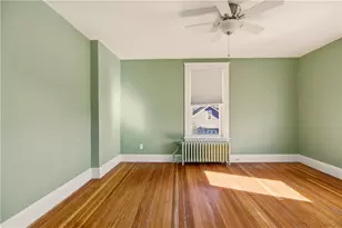7 Warner Pl, Newport, RI 02840 - Photo 17